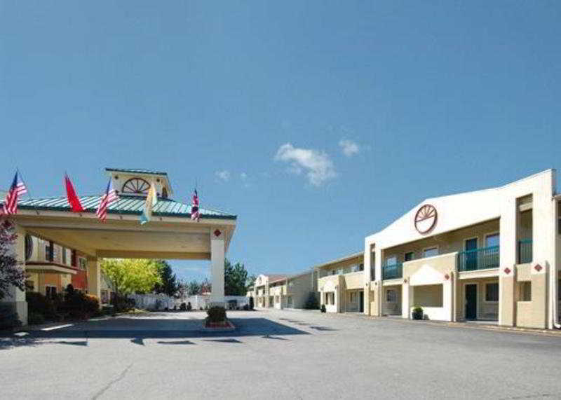 Quality Inn & Suites Lexington Exterior foto